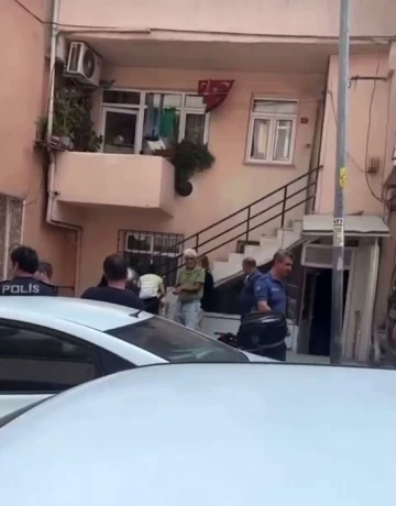 Küçükçekmece’de, boşanma aşamasındaki eşini silahla vurdu
