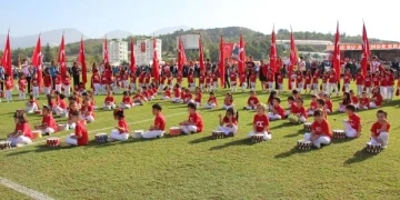 Kumluca'da Cumhuriyet Bayramı coşkusu