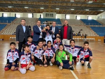 Kumluca'da Futsal Turnuvası sonuçlandı