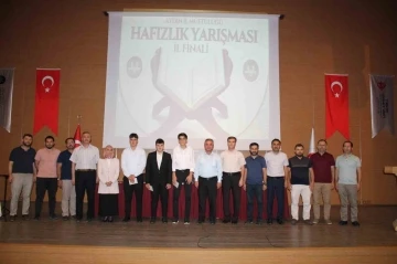 Kur’an kursu öğrencilerinin katıldığı yarışmada birinci ’Şengül’ oldu
