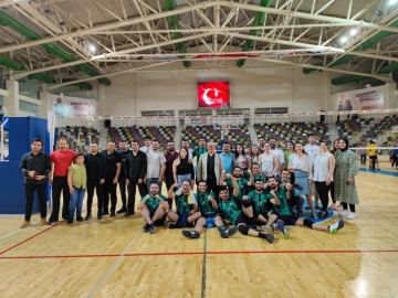 Kurumlar arası Voleybol müsabakalarında Şampiyon Kilis Barosu