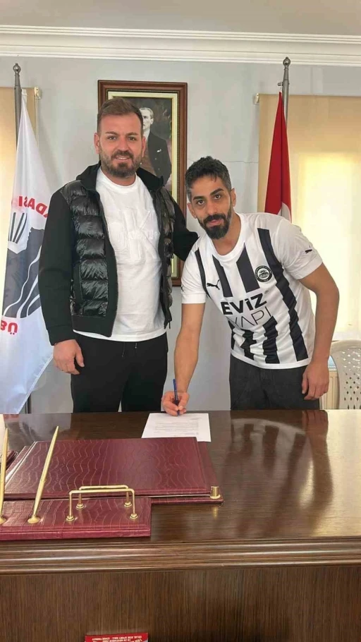 Kuşadasıspor, transferin son gününde gaza bastı
