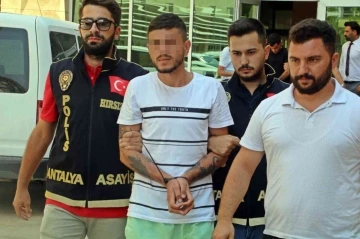 ’Kuşçu kafesten çıktı’ mesajını yaymıştı: 4 milyonluk vurgun yapan 5 şüpheli tutuklandı
