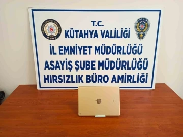 Kütahya’da 12 yaşındaki çocuk kütüphaneden çaldığı tablet ile yakalandı
