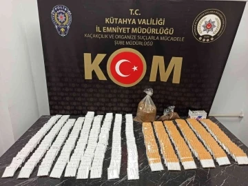 Kütahya’da 7 bin 880 adet makaron ele geçirildi
