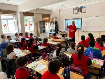 Kütahya’da ilkokul öğrencilerine ağız ve diş sağlığının önemi anlatıldı
