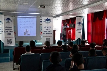 Kütahya’da öğrencilere sağlıklı yaşam ve ergenlik eğitimi verildi
