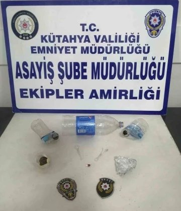 Kütahya’da şüpheli şahsın üzerinde uyuşturucu bulundu
