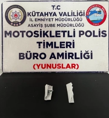 Kütahya’da Yunus Timlerince 1 kişinin üzerinde uyuşturucu ele geçirildi
