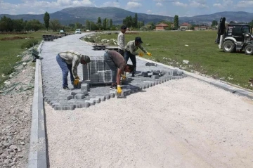 Kütahya’nın iki mahallesine kilit parke
