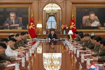 Kuzey Kore lideri Kim’den savaş hazırlıklarını &quot;saldırganca&quot; hızlandırma talimatı
