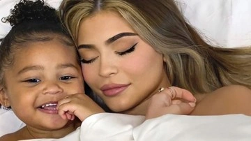 Kylie Jenner bebeğinin ismini değiştirdi! ‘Artık adı Wolf değil…’