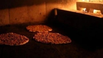 Lahmacunun fiyatı ortalığı karıştırdı: 15 liraya lahmacun olur mu olmaz mı?