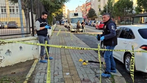 Liselinin okul önünde bıçakla yaralandığı kavgaya ilişkin 2 gözaltı