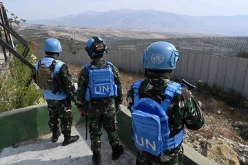 Lübnan-İsrail sınırındaki BM karargahına roket isabet etti
