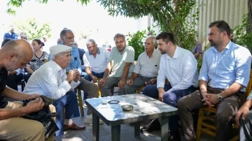 Makam koltuğu haczedilen Boltaç, güne Tarsus Makam bölgesinde vatandaşlarla başladı
