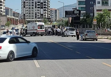 Malatya’da otomobille çarpışan bisikletli ağır yaralandı
