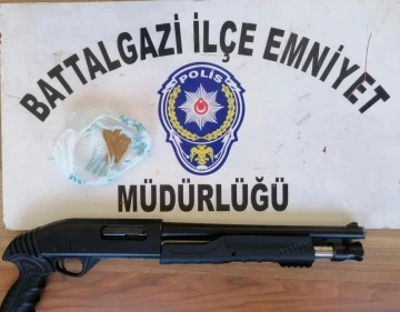 Malatya’da polis denetimleri aralıksız sürüyor
