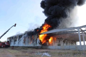 Malatya’da tadilat yapılan fabrikada yangın
