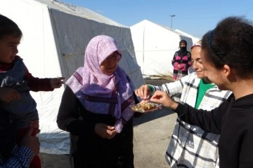 Malatya’daki çadır kentlerde hüzünlü bayram