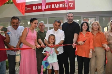 Manavgat Belediyesi kadınlar kahvehanesi açıldı
