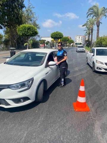 Manavgat’ta toplum destekli polisten trafik bilgilendirmeleri
