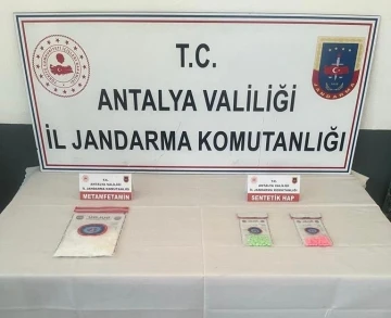 Manavgat’ta uyuşturucu operasyonu: 3 gözaltı
