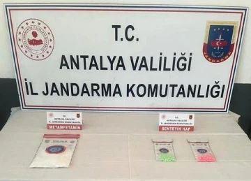 Manavgat'ta uyuşturucu ticareti yapan 3 şüpheli gözaltına alındı