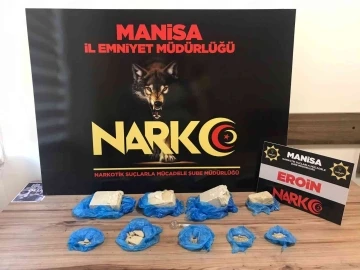 Manisa’da durdurulan araçtan 1 kilo 794 gram eroin ele geçirildi
