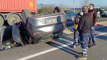 Manisa’da tır ile çarpışan otomobil takla attı: 7 yaralı
