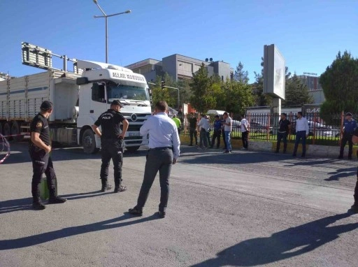 Mardin’de tırın çarptığı kadın hayatını kaybetti