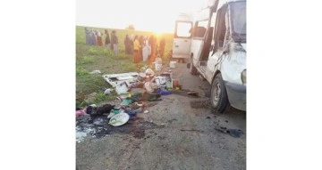 Mardin'de tarım işçilerini taşıyan araç kaza yaptı: 2 ölü, 17 yaralı