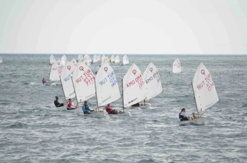 Marmara Denizi’nde 5 ülkenin katılımıyla yelken yarışları başladı
