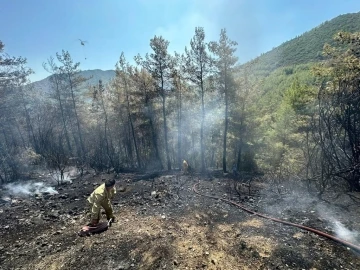 Marmaris’te çıkan orman yangını kısa sürede kontrol altına alındı
