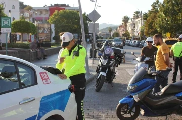 Marmaris’te şok denetim: 2 saatte 200 bin lira ceza kesildi
