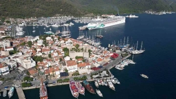 Marmaris’te turist sayısındaki artış ve sezonun uzaması turizmi olumlu etkiledi
