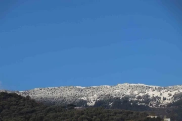 Mart ayında Madran Dağı’nda kar sürprizi
