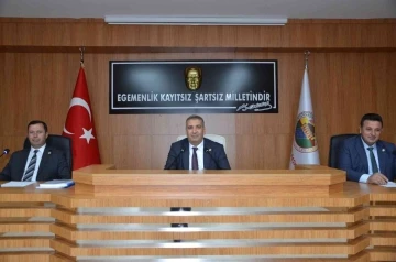 Meclis üyeleri 2023 mali yılı bütçesini komisyona havale etti
