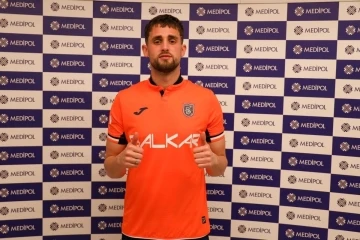 Medipol Başakşehir, Adnan Januzaj’ı kadrosuna kattı
