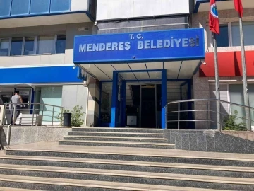 Menderes Belediyesine ‘ihaleye fesat’ operasyonu: 27 gözaltı
