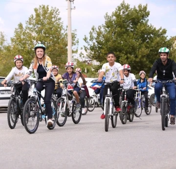 Merkezefendi’de temiz bir dünya için pedal çevrilecek
