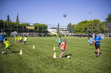 Mersin’de futbol kursları devam ediyor
