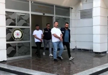 Mersin’de tefecilik şüphelileri tutuklandı