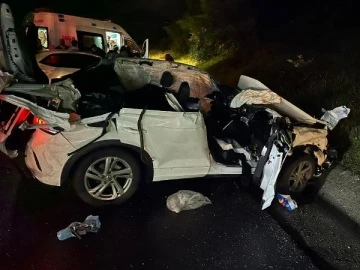 Mersin'de trafik kazası: 1 ölü, 2 yaralı