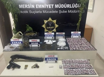 Mersin'de uyuşturucu satıcılarına şafak operasyonu; 28 gözaltı (2)