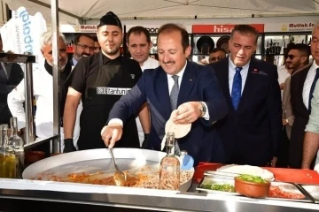 Mersin’in ilk ’Gastrofest’i başladı
