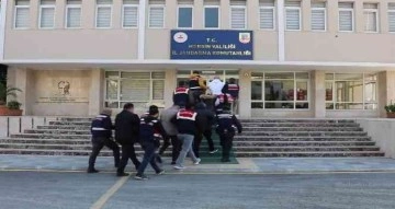 Mersin merkezli 2 ilde yasadışı bahis operasyonu: 11 gözaltı