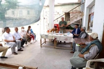 Mersin'de üreticilere 'doğru bitki besleme' semineri