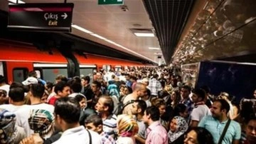 Metro İstanbul'un İmamoğlu'nun çağrısıyla 'sıklaştırma' kararına vatandaşlardan