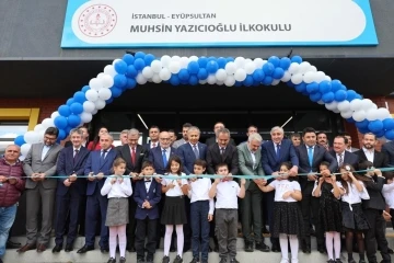 Milli Eğitim Bakanı Mahmut Özer, Eyüpsultan’da okul açılışına katıldı

